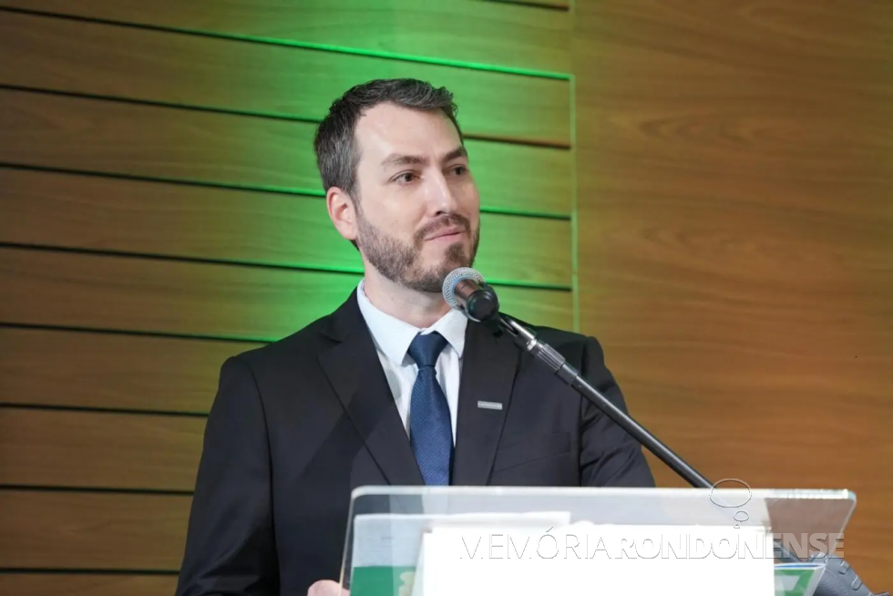 || Empresário e advogado Lucas Eduardo Ghellere, eleito em dezembro de 2023, como novo presidente da Caciopar, em dezembro de 2022.
Imagem: Acervo da entidade referenciada - FOTO 31 -