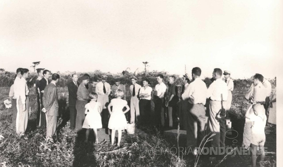 || Lançamento da pedra fundamental da Casa de Saúde e Maternidade Toledo, em janeiro de 1954.
Imagem: Acervo Museu Histórico Willy Barth - FOTO 3 -