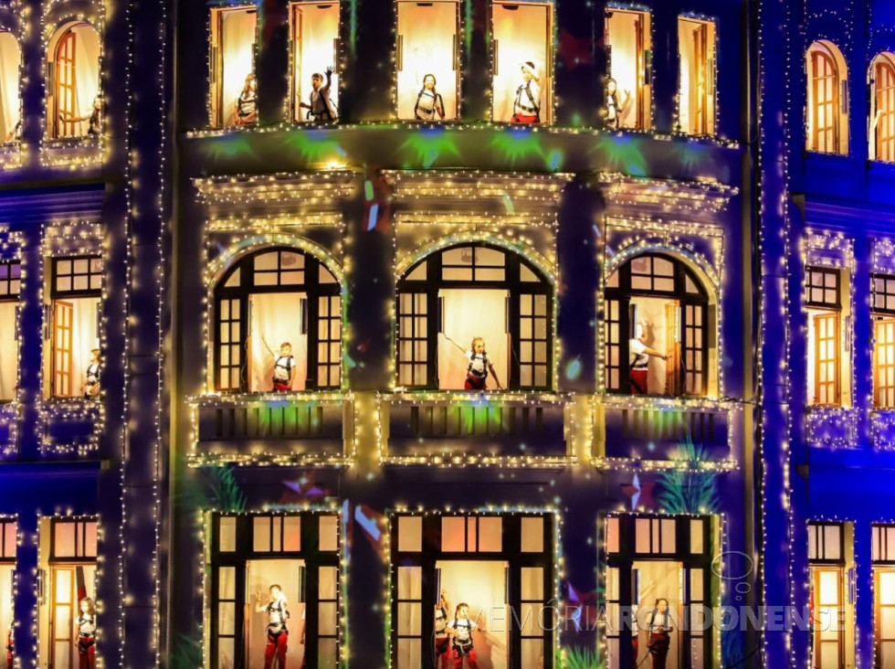 || Outro instantâneo do evento natalino no Palácio Avenida, na Capital Paranaense, em 14 de dezembro de 2024.
Imagem: Acervo Rafael Grega / Viva Curitiba / Facebook - FOTO 32 -