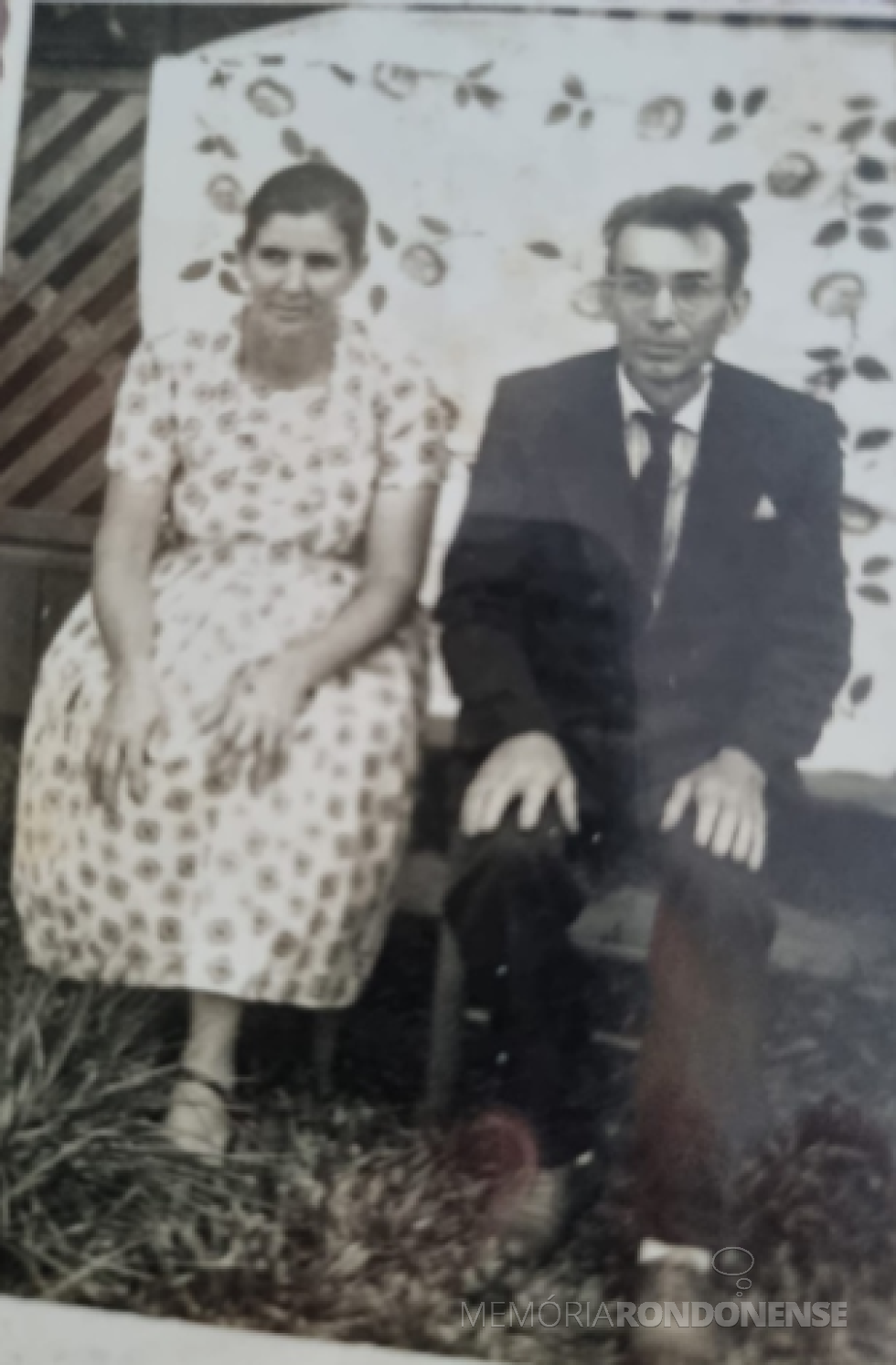 || Pioneiro rondonense Abramo Frare com a esposa Maria, ele falecido em novembro de 1993.
Imagem: Acervo da professora e pesquisadora Reni Wachholz Ringenberg - FOTO 7 -