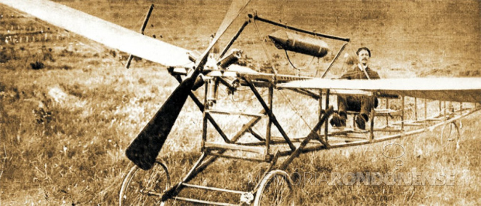 || Primeiro aeroplano a voar no Brasil, em janeiro de 1910, com o nome de