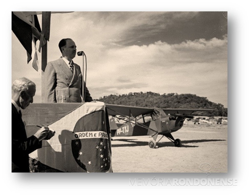 || Político gaúcho Joaquim Pedro Salgado Filho, 1º ministro do Ministério da Aeronáutica.
Imagem: Acervo Aviação Comercial Brasileira e seus Protagonistas - Das Origens até 1975 / Facebook - FOTO 6 -