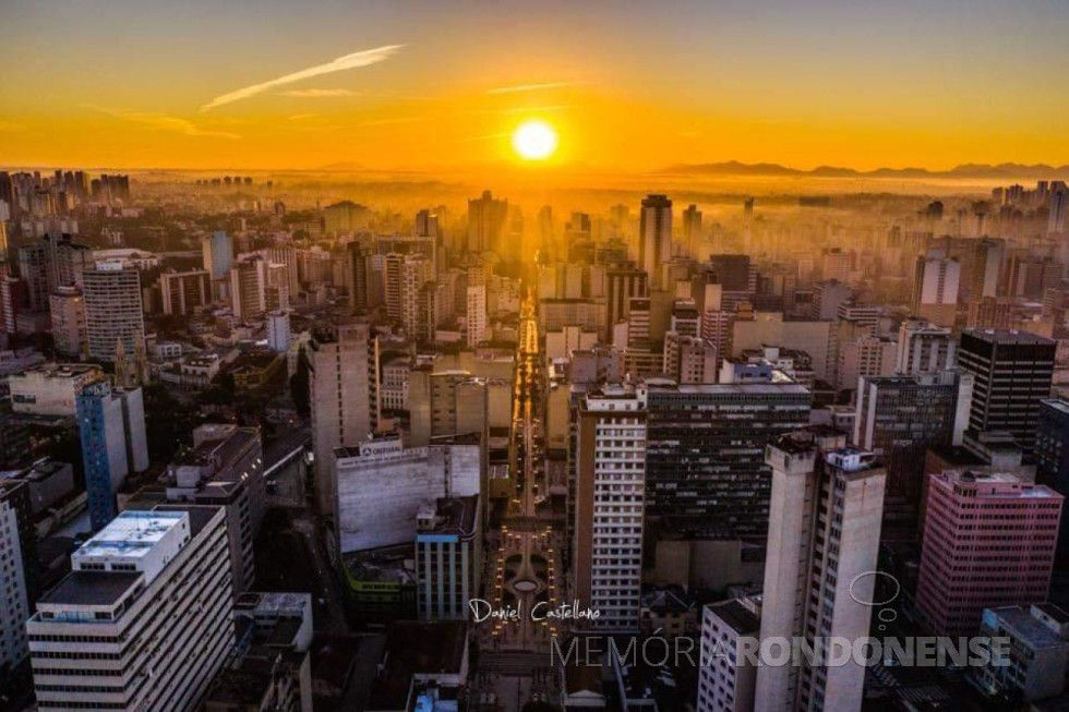 || Nascer do sol na Capital Paranaense, em 12 de fevereiro de 2025.
Imagem: Acervo de Rafael Greca - crédito de Daniel Castelano - FOTO 13 -