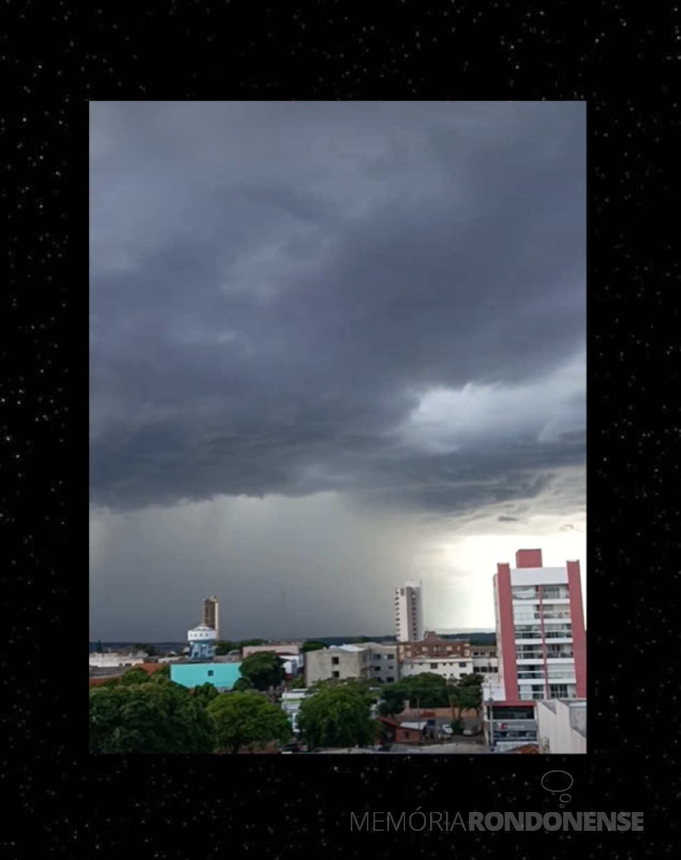 || Precipitação pluviométrica ao sul do município de Marechal Cândido Rondon, em 04 de fevereiro de 2025.
Imagem: Acervo e crédito da professora rondonense Sandra Regina Lui - FOTO 21 -