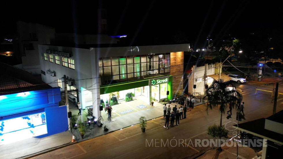 || Agência da Sicredi Aliança PR/SP, na cidade paulista de Guaíra, inaugurada em março de 2015.
Imagem: Acervo Fábio Heinrich - FOTO 13 -