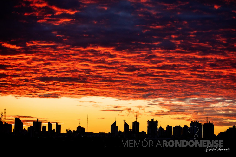 || Outra vista do final dia na cidade de Cascavel (PR), em 06 de abril de 2025.
Imagem: Acervo e crédito do cascavelense Julio Szymasnki - FOTO 32 -