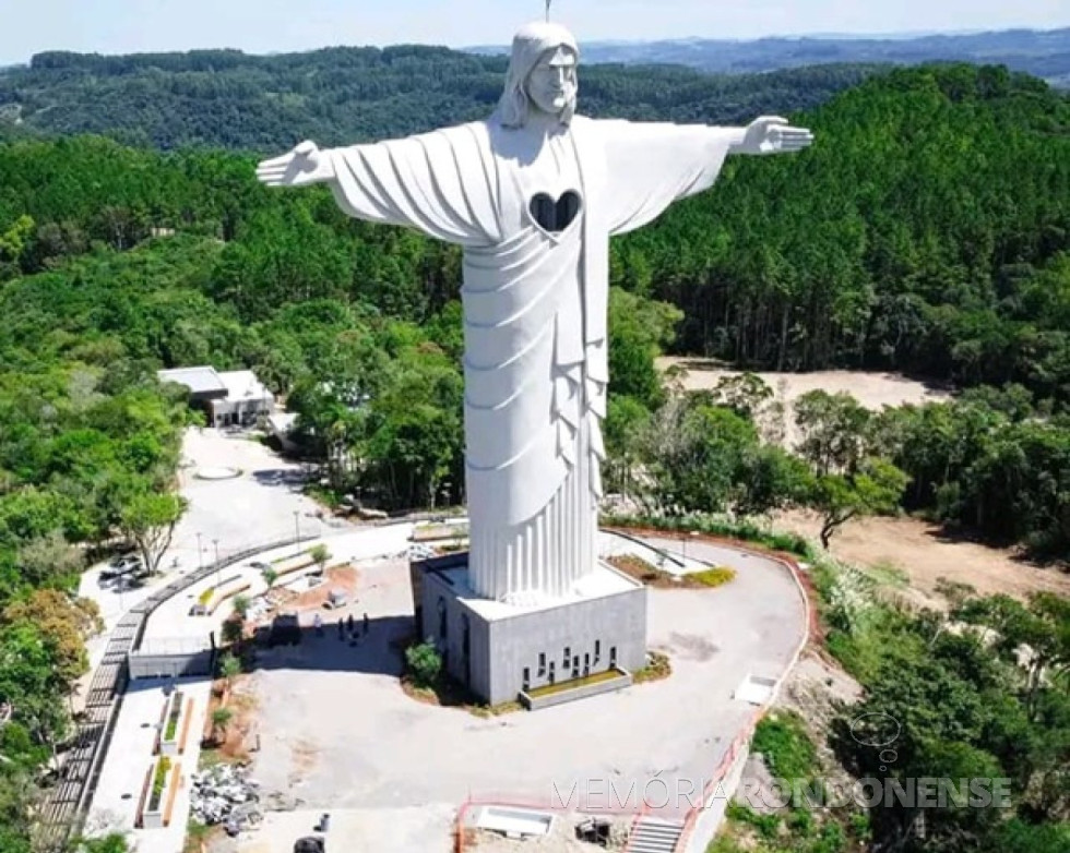 || Estátua de