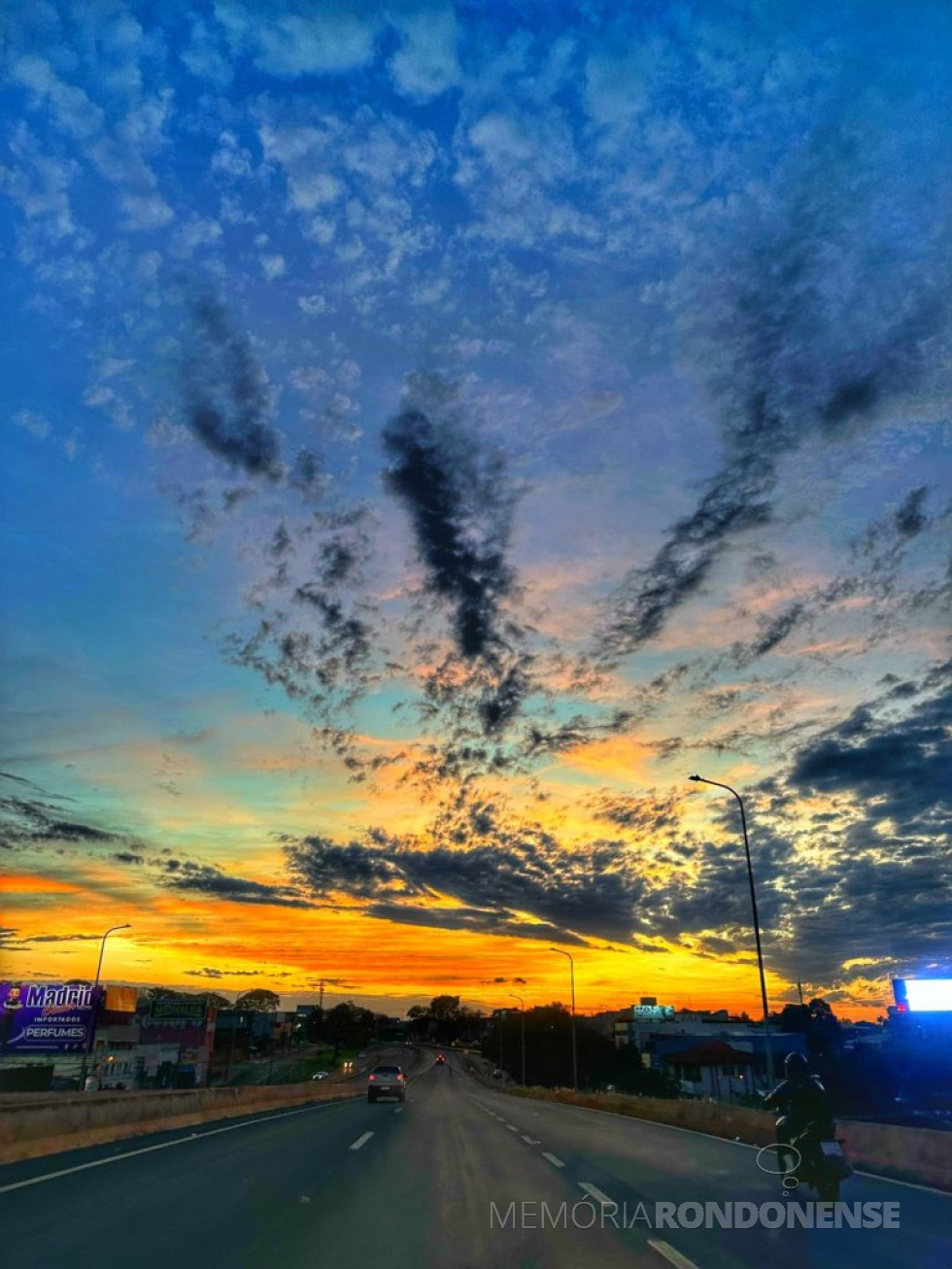 || Amanhecer na cidade de Foz do Iguaçu, em 13 de julho de 2025.
Imagem: Acervo 100 Fronteiras - FOTO 21 -