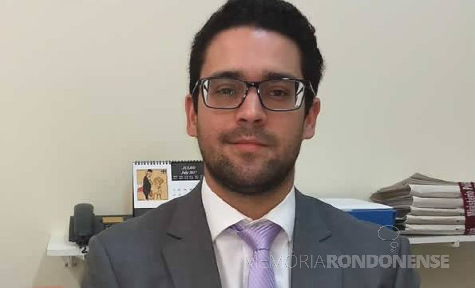 || Promotor público Caio Marcelo Santa Di Rienzo que deixou a Comarca de Marechal Cândido Rondon, em junho de 2025.
Imagem: Acervo Odair Matias - FOTO 31 -