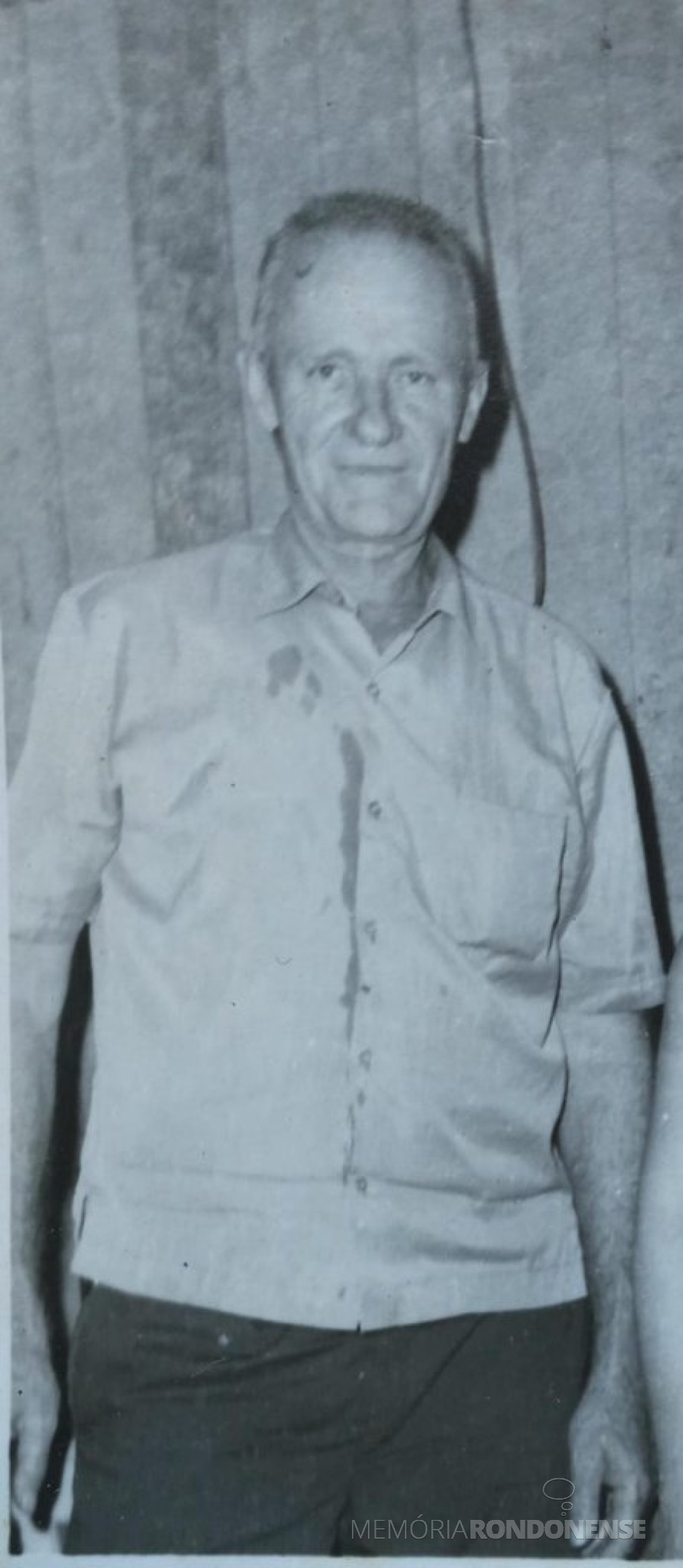 || Pioneiro rondonense Erich Ritescher, falecido em setembro de 1978.
Imnagem: Acervo do rondonense Igor Jardel Becker - FOTO 12 -