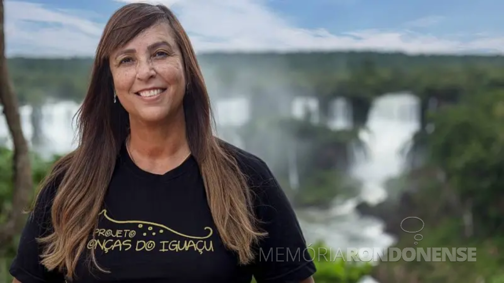 || Bióloga Yara Barros, agraciada como