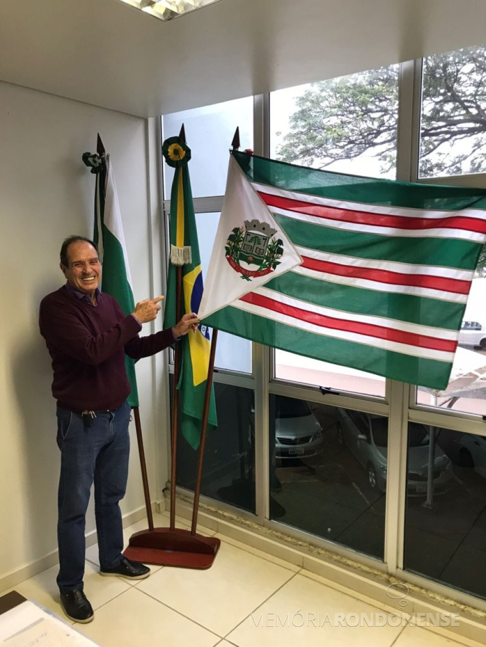 || Vitor Beal, autor intelectual da Bandeira do Município de Toledo.
Imagem: Acervo de Victor Edy Lorenz - FOTO 18 -