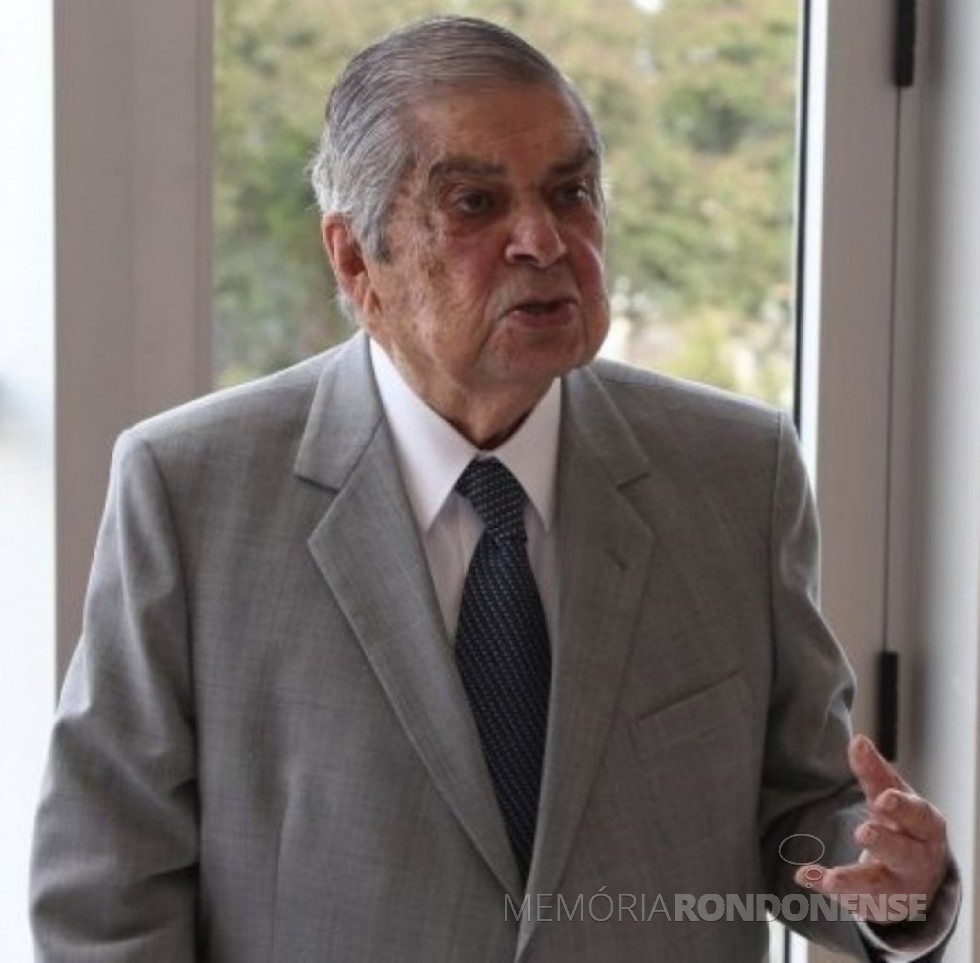 || Ex-governador Jayme Canet Júnior, falecido em 31 de agosto de 2016.
Imagem: Acervo Aroldo Murá - FOTO 21 -