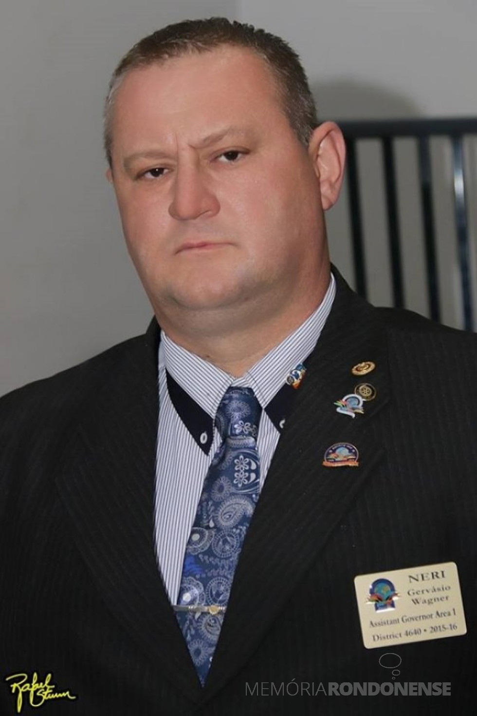 || Editor Neri Wagner, da revista Região, que acompanhou o jornalista Jadir Zimmermann na entrevista com o Coronel Oviedo.
Imagem: Acervo particular - FOTO 12 -