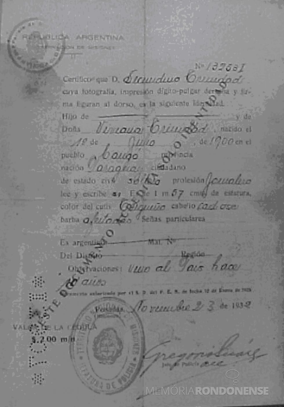 || Passaporte emitido pelo governo da Argentina em favor de  Secundino  Trinidad. 
Imagem: Acervo do professor Tarcisio Vanderlinde - FOTO 6 - 
