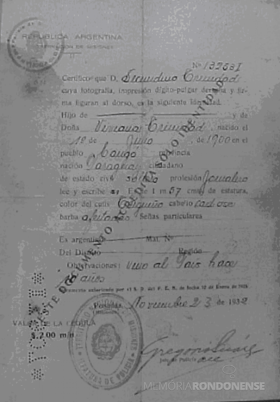 || Passaporte emitido pelo governo da Argentina em favor de Secundino Trinidad.
Imagem: Acervo do professor Tarcisio Vanderlinde - FOTO 7 -