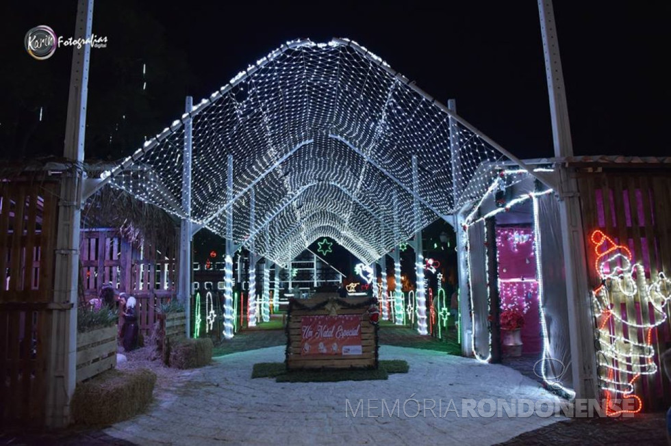 || Ornamentação natalina, intitulada