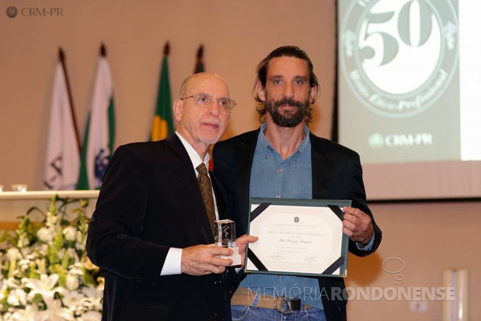 || Dr. Ítalo Fernando Fumagali com o filho Rafael fotografado com o 