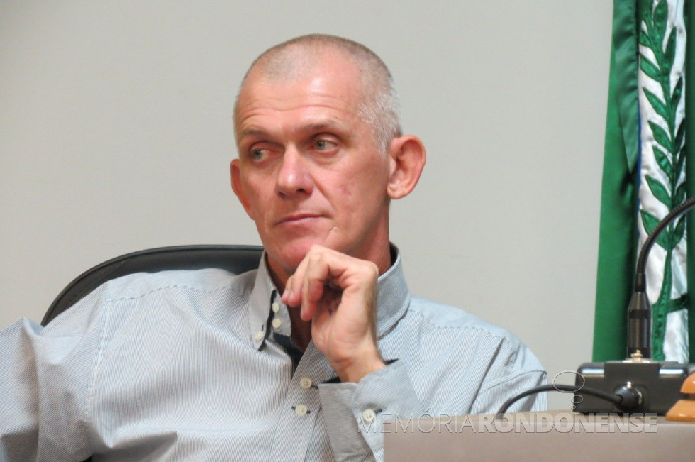 || Vereador rondonense Adelar Neumann que foi absolvido no processo disciplinar na Câmara de Vereadores de Marechal Cândido Rondon, em final de julho de 2019.
Imagem: Acervo Imprensa CM-MCR - Crédito: Cristiano Viteck - FOTO 14 -