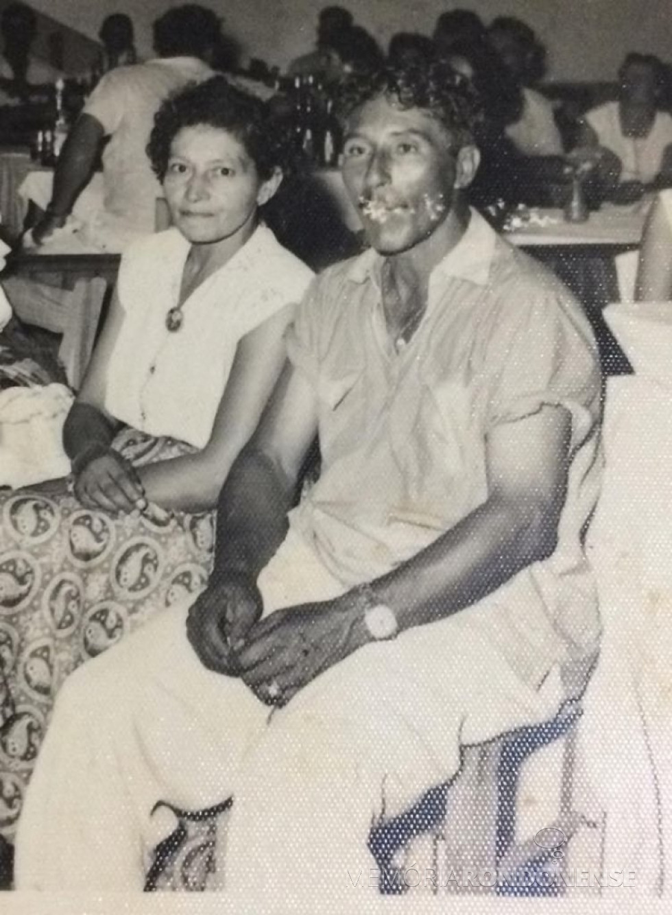 || Rondonense Conceição (nascida Sobreira) Vasques com o esposo Miguel Arcanjo Vasques.
Ela faleceu em janeiro de 1982.
Imagem: Acervo Isa Schneider - FOTO 8 -