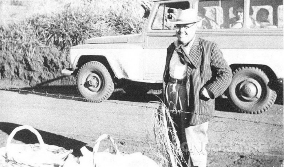 || Ary Branco da Rosa, nomeado como 2º delegado da cidade de Toledo, em 1954.
Imagem: Acervo Família Seyboth - FOTO 1 -
