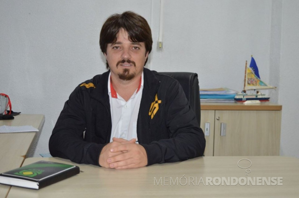 || Empresário Alexandre Luiz Stein reconduzido a presidente da Associação Comercial e Empresarial de Entre Rios do Oeste (ACIER) para o biênio 2018/2020.
Imagem: Acervo Faciap - FOTO 9 -