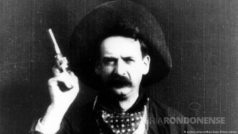 || Ator Edwin S. Porter principal intérprete de um filme western., em 1903.
Imagem: Acervo Deutsche Welle - FOTO 4 - 