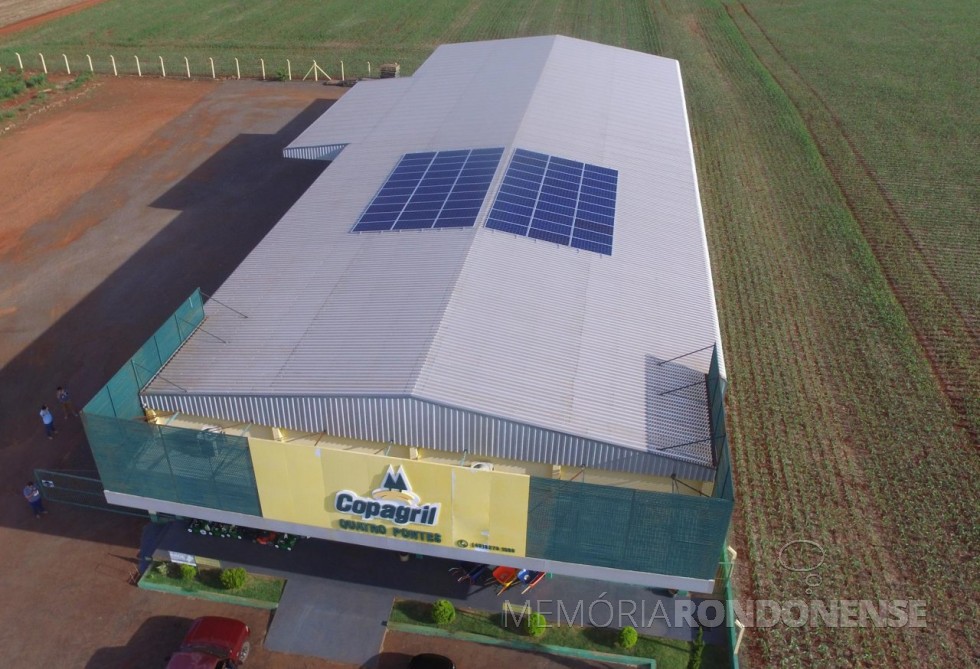 || Loja agropecuária da Copagril em Quatro Pontes onde foi instalada a primeira unidade de produção fotovoltaica, em março de 2018.
Imagem: Acervo Imprensa - Copagril  - FOTO 101- 