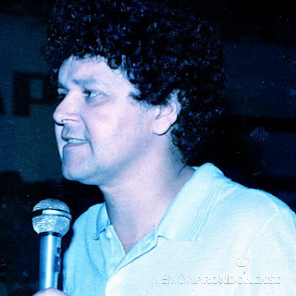 || Palestrante católico Neimar de Barros que esteve em Quatro Pontes, em abril de 1978.
Imagem: Acervo Recanto das Letras - FOTO 3 - 