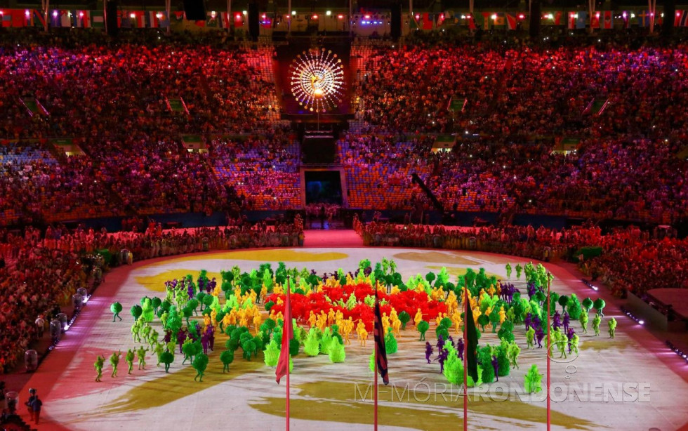 || Aspecto de um momento da solenidade de encerramento das Olimpíadas Rio 2016, no estádio do Maracanã, no dia 21 de agosto de 2016. 
Imagem: Reprodução - FOTO 11 - 