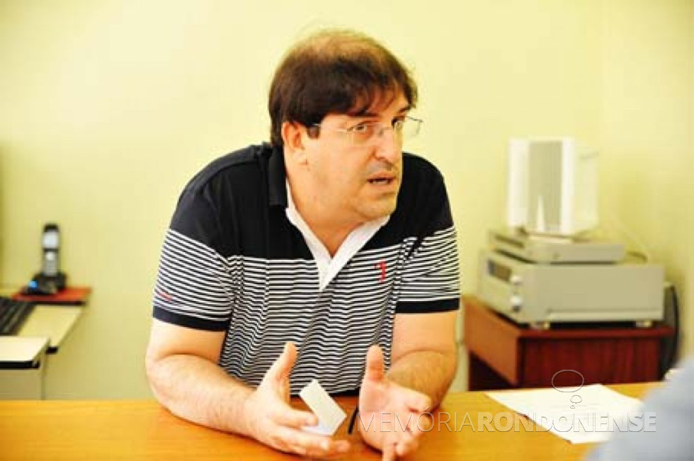 || Professor doutor Edilson Cyrino, principal palestrante do 3º Encontro de Pesquisas em Educação Física, Esporte e Lazer, em outubro de 2017.
Imagem: Acervo O Presente - FOTO 9 -