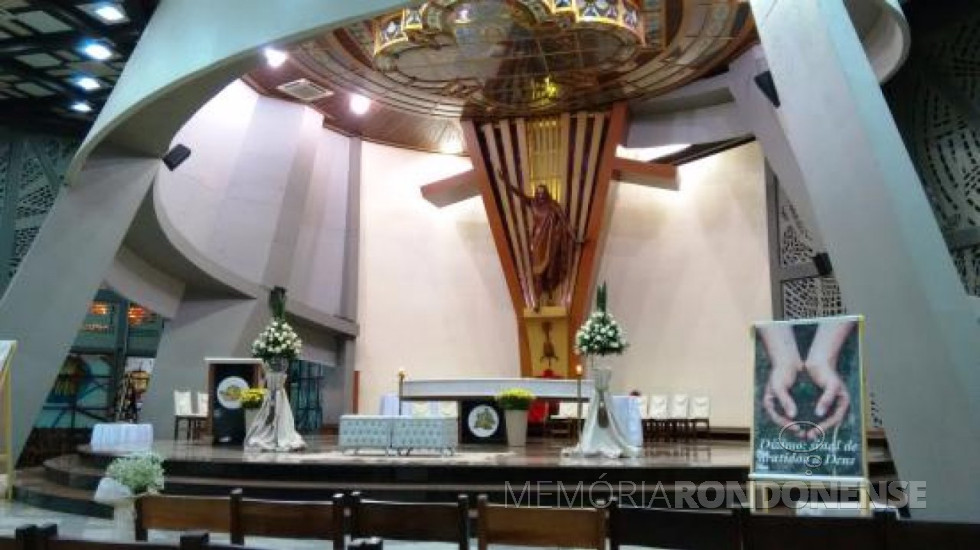 || Interior da catedral com vistas para o altar.
Imagem: Acervo Tripadvisor - FOTO 14 -