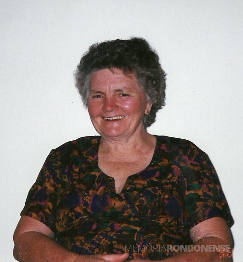 || Pioneira Tereza (Grohmann) Römer, falecida em agosto de 2006. Era casada com o pioneiro Ludwig Federico Römer. 
Imagem: Acervo de Selma Römer Krack - FOTO 8 - 