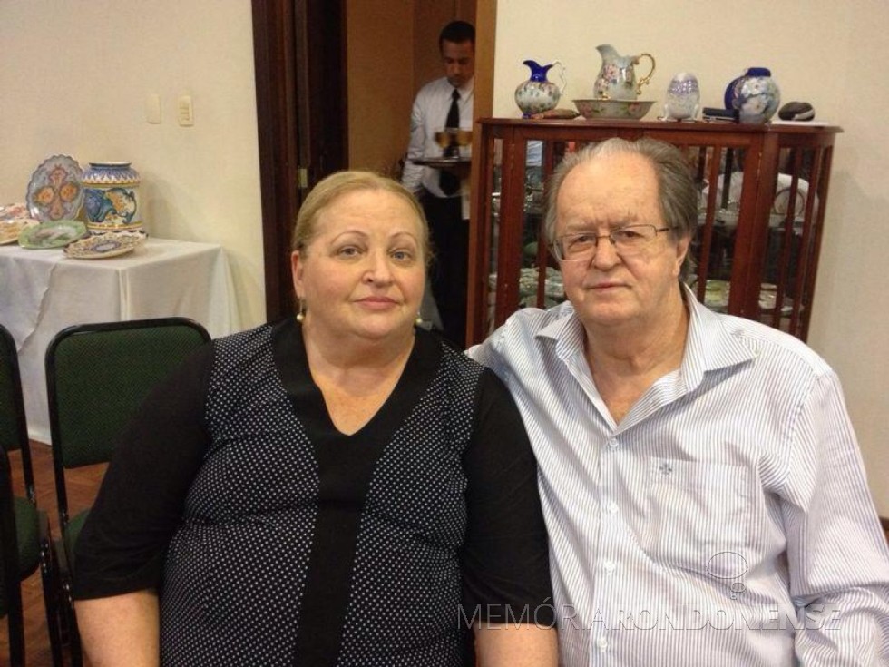 || Médico Armindo Pydd com a esposa Liana Arais.  
Imagem: Arquivo pessoal - FOTO 6 - 