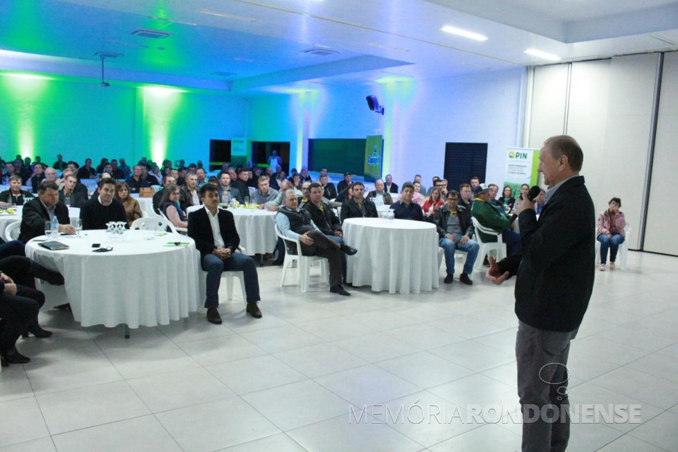 || Ricardo Silvio Chapla, diretor-presidente da Copagril, encerrando a solenidade de premiação do PIN 2017/2018.
Imagem: Acervo Comunicação Copagril - Crédito: Tainã Felipe Cerny - FOTO 22 -