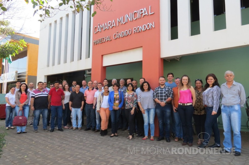 || Participantes do treinamento oferecido pelo Programa Interlegis na Câmara Municipal de Marechal Cândido Rondon, em agosto de 2016. 
Imagem: Acervo Imprensa CM-MCR
Crédito: Cristiano Viteck  - FOTO 8 - 