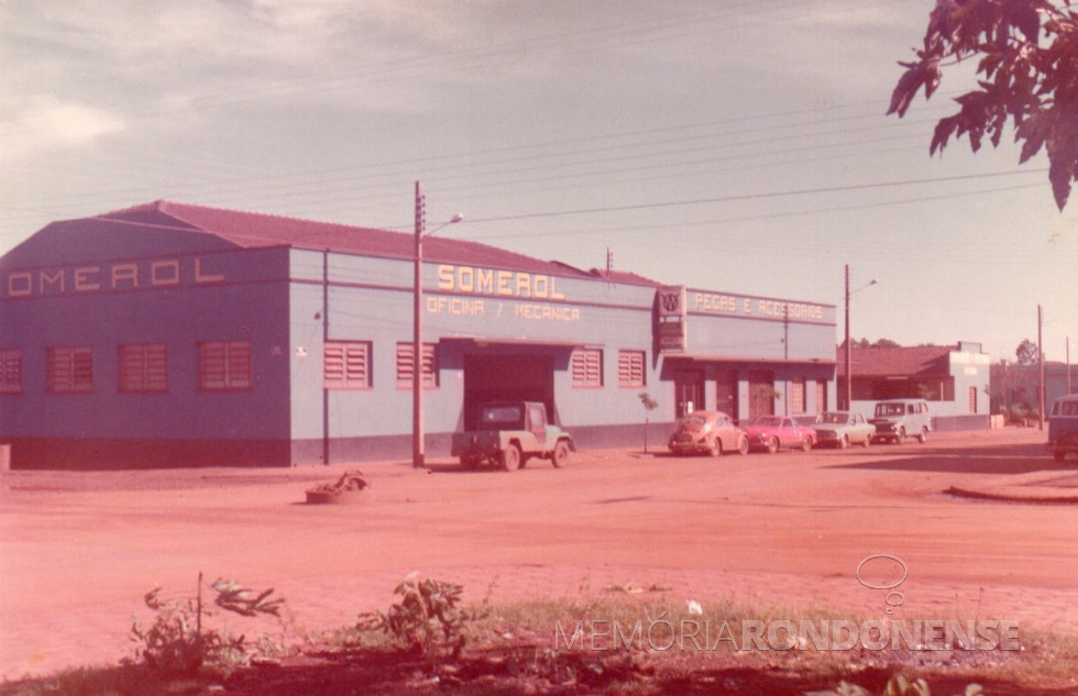 || Antiga sede Somerol, empresa foi autorizada da Ford Willys, em Marechal Cândido Rondon. 
Imagem: Acervo Brunilda (Priesnitz) Thessing - FOTO 2 -