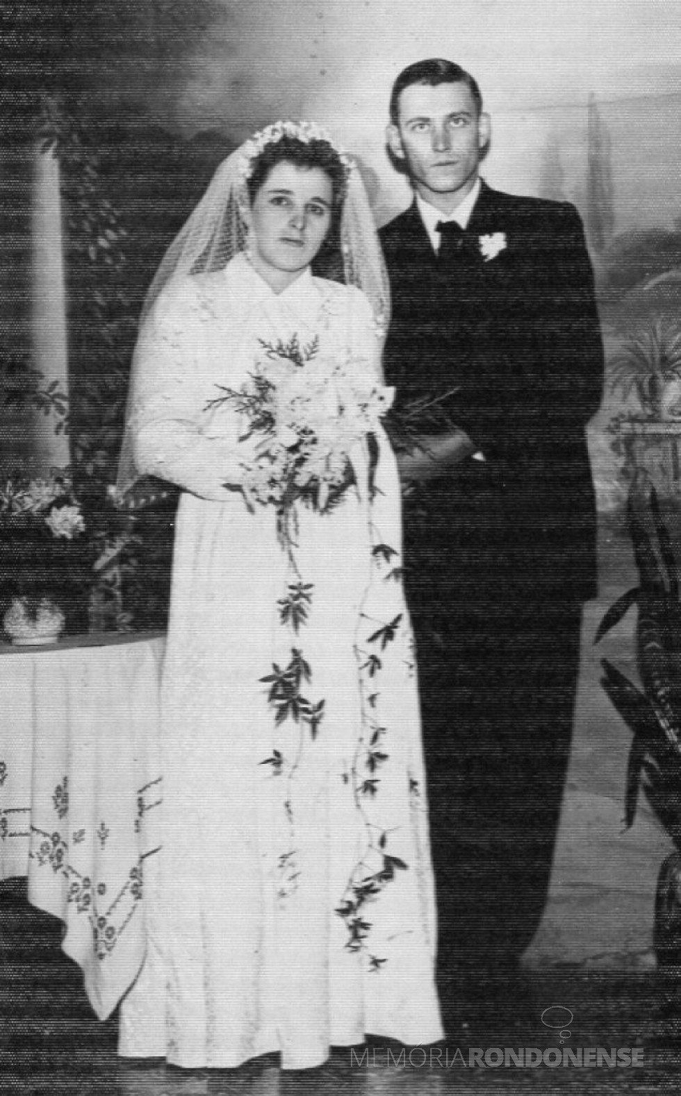 || Noivos Iloni Schmidt e Alceno Weber, cujo casamento aconteceu em 23 de maio de 1958. 
Imagem: Acervo do casal - FOTO 3 - 