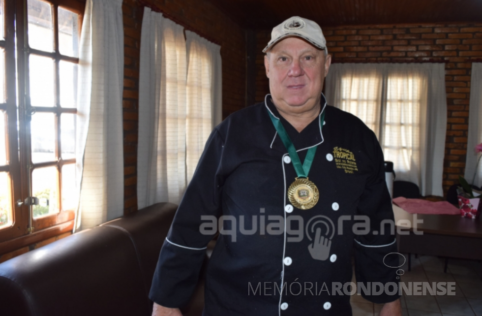 || Rondonense Incomar Riegel (Ingo) laureado com a Medalha de Honra ao Mérito pela Câmara Municipal de Marechal Cândido Rondon, em julho de 2019.
Imagem: Acervo AquiAgora.net - Crédito: Fernando Bourscheidt - FOTO 28 -