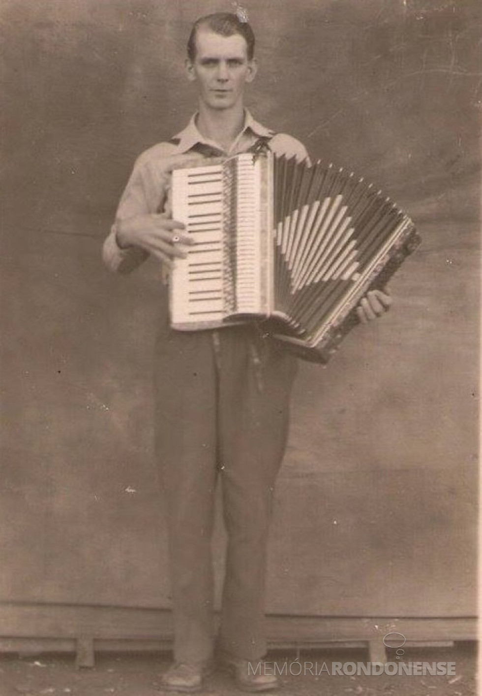 || Pioneiro rondonense Edgar Engelmann, falecido em 18 de setembro de 1955.
Imagem: Acervo Vilton Graff - FOTO 9 -