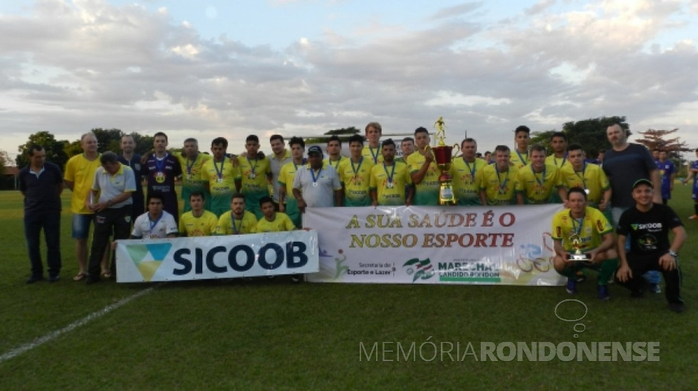 || Equipe da AACC vice-campeã do Campeonato Municipal de Futebol Amador 2018 Divisão Ouro, de Marechal Cândido Rondon, em junho de 2028.
Imagem: Acervo Imprensa Copagril - Crédito: Tainã Cerny - FOTO 26 -
