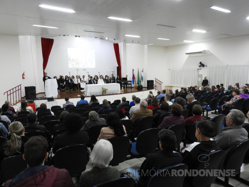 || Celebração do culto ecumênico alusivo aos 26 anos do município de Quatro Pontes. Oficiantes, da esquerda à direita: Pastor Vagno Paranho, Pastor Nerison Vorpagel, Padre Jauri Strieder e Pastor Gelmir Bresolin, em setembro de 2018.
Imagem: Acervo Imprensa PM-Quatro Pontes - Crédito: Vanderleia Kochepka - FOTO 10 -
