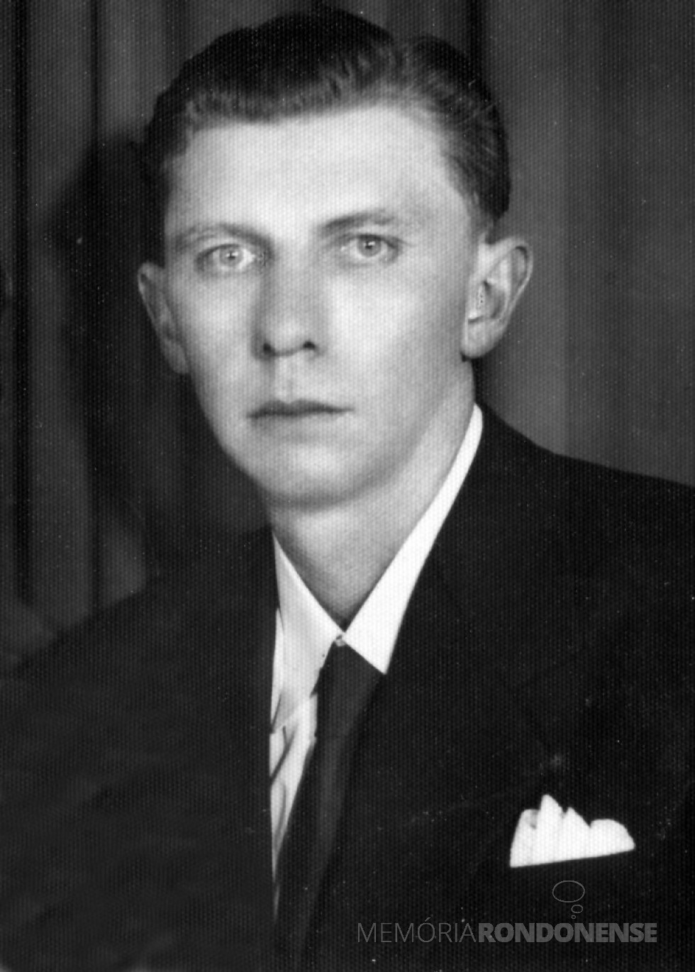 || Henrique Sturm primeiro subprefeito oficialmente nomeado para o então distrito de General Rondon, em foto de 1958.
Imagem: Acervo Rafael Sturm - FOTO 2 -