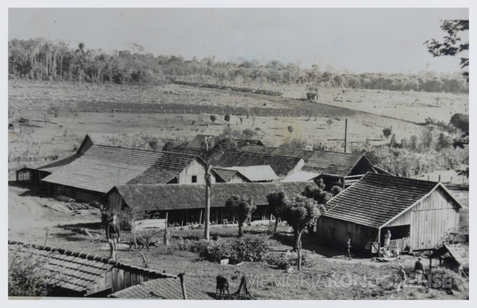 || Olaria da Família Lohmann, a primeira cerâmica instalada na cidade de Marechal Cândido Rondon. 
Imagem: Acervo Wili Germano Lohmann - Nova Petrópolis - RS - FOTO 14 -
