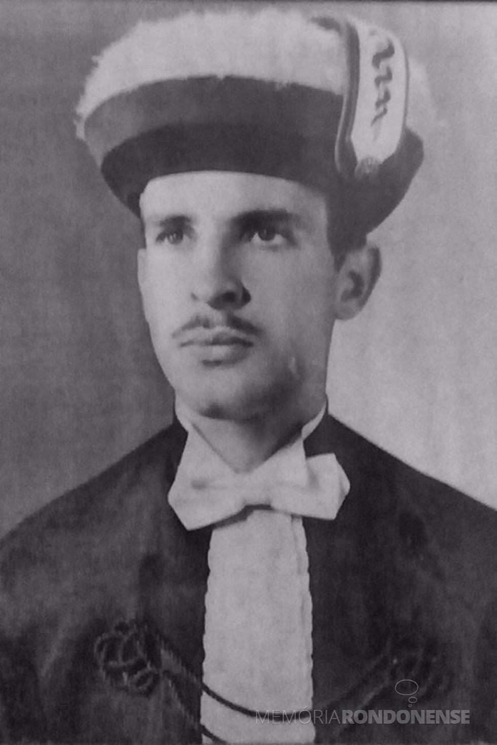 || Dr. Italo Fernando Fumagali no dia de sua graduação em Medicina, em dezembro de 1966.
Imagem: Acervo pessoal - Facebook - FOTO 8 -