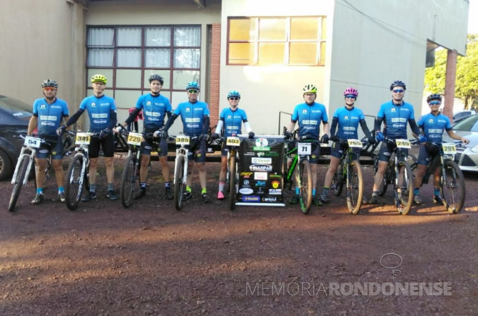 || Ciclistas rondonenses que competiram na cidade de Toledo: Marcelo Konzen, Marco Aurélio Stenzel, Jean Michel Silva, André Freitag, Rosangela Cristina Schmitz, Douglas Thomaz, Fernanda Ribeiro, Leonardo Schaufelberger e Rodrigo Berghofer., em junho de 2018.
Imagem: Acervo Associação Rondonense de Ciclismo - FOTO 10 -