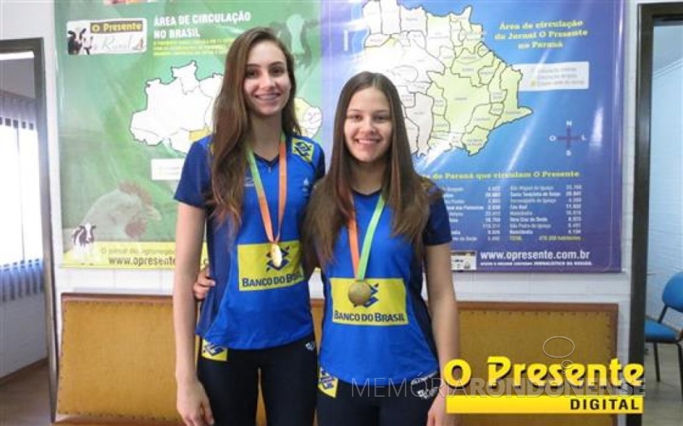 || Larissa Besen e Júlia Moreira Gobs atletas rondonenses de vôlei medalhistas de ouro no campeonato Sul-Americano, em Lima, Perú. 
Imagem: Acervo O Presente
Crédito: Joni Lang - FOTO 9 - 