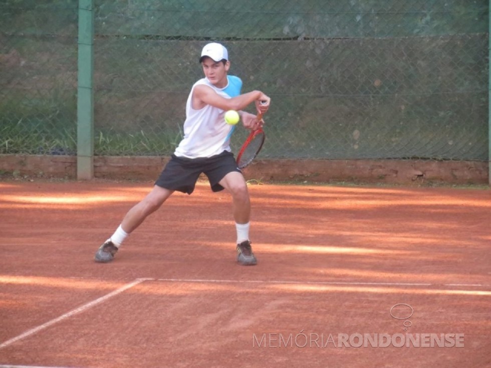 || O tenista rondonense Thiago Seyboth Wild ganhador de Roland Garros, categoria 14 anos. 
Imagem: Acervo AquiAgora.net - FOTO 5 - 