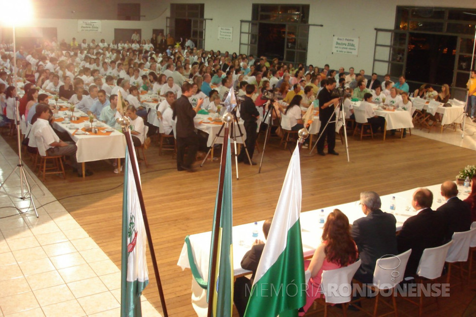 || Vista do público presente à Sessão Solene de outorga do título da Cidadã Honorária de Marechal Cândido Rondon à senhora Zilda Arns Neumann - FOTO 11 -
