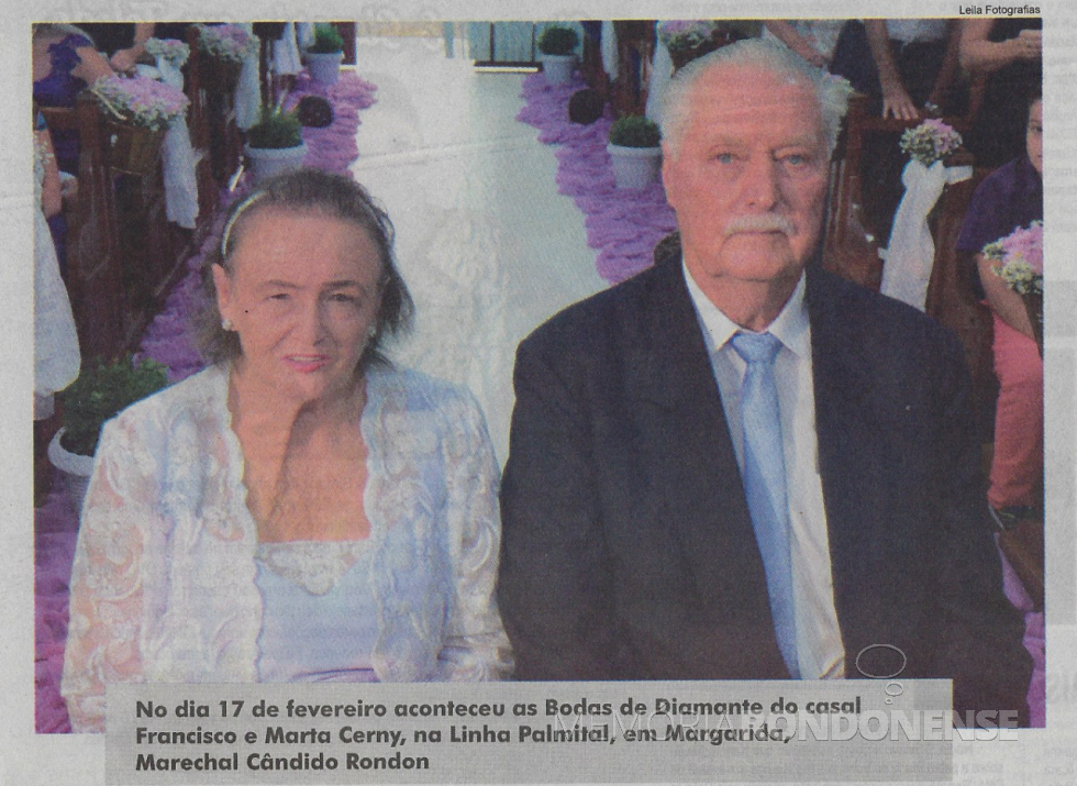 || Casal Marta e Francisco Cerny, fotografados durante a celebração religiosa de suas Bodas de Diamante.
Imagem: Acervo O Presente - FOTO 9 -
-
